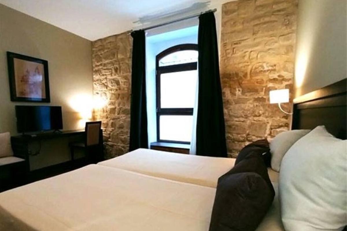 Hotel Baeza Monumental By Eme Hoteles エクステリア 写真
