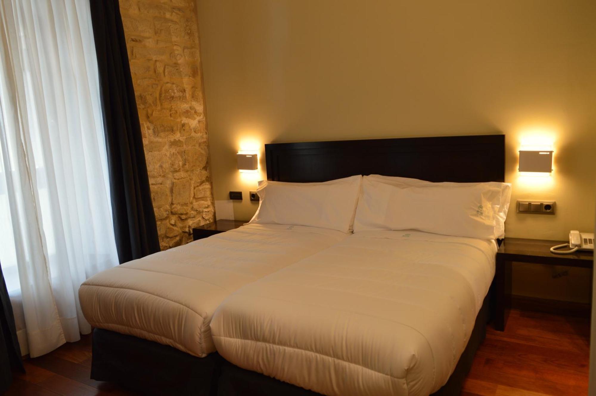 Hotel Baeza Monumental By Eme Hoteles エクステリア 写真