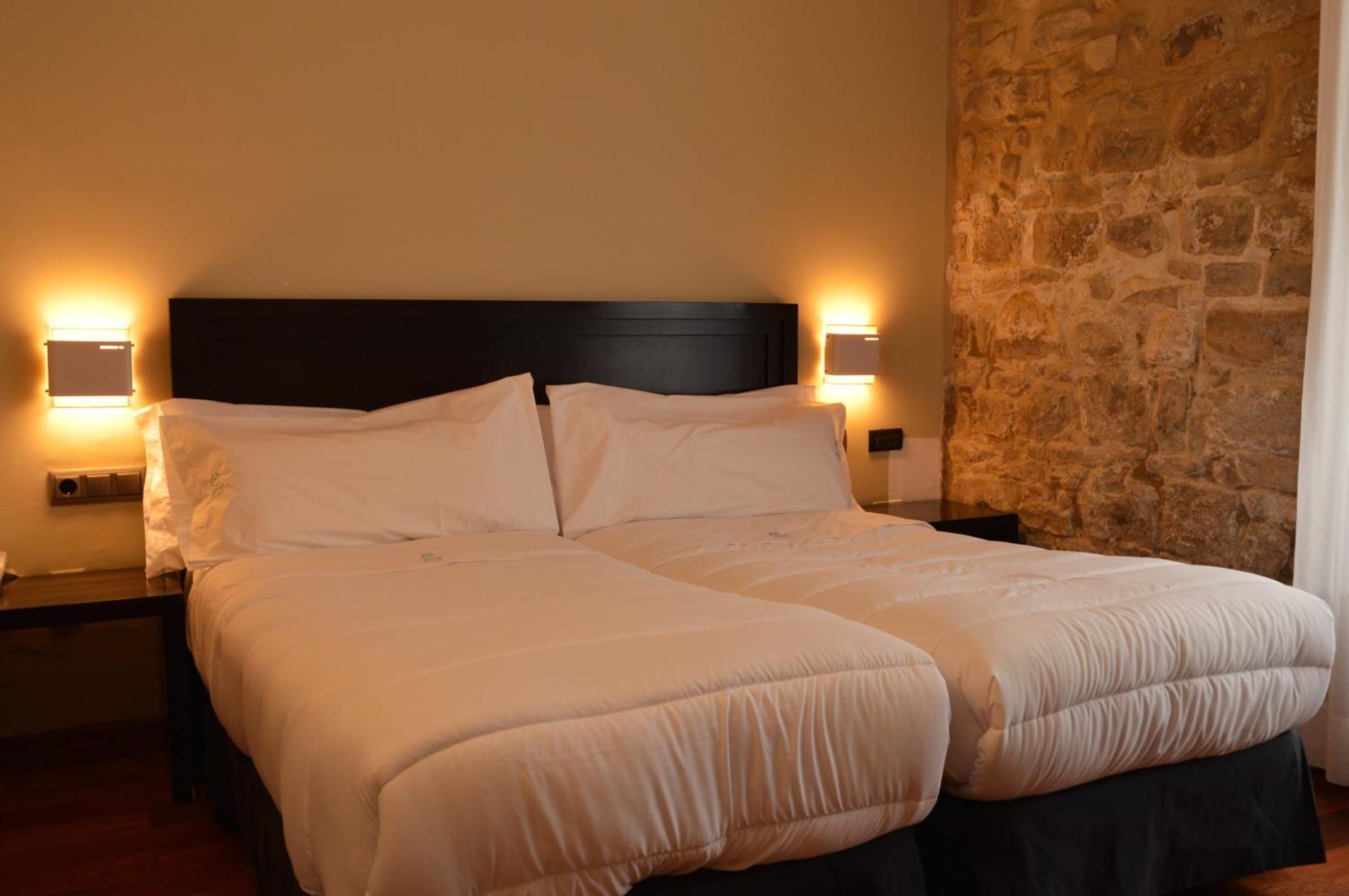 Hotel Baeza Monumental By Eme Hoteles エクステリア 写真