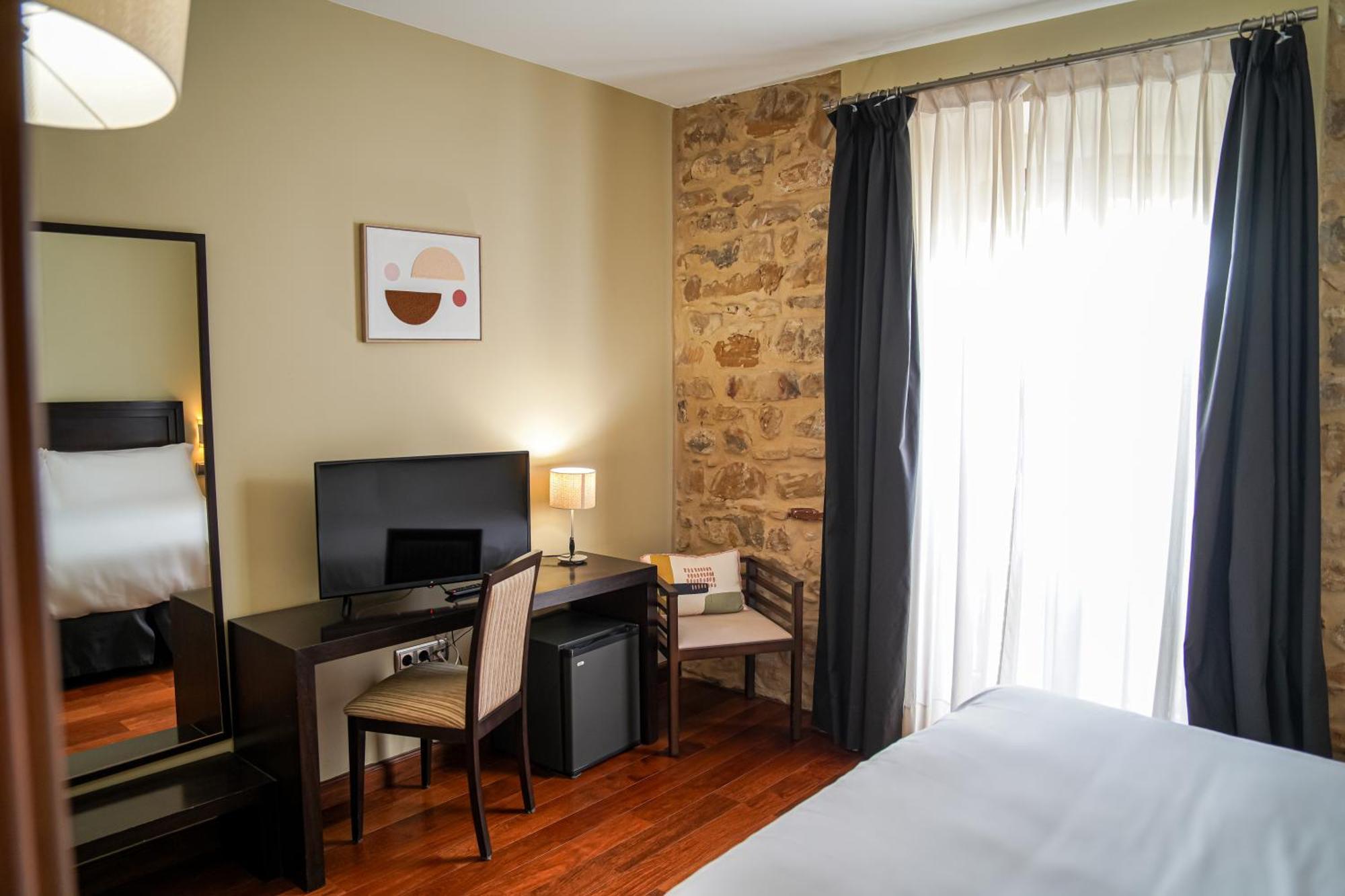 Hotel Baeza Monumental By Eme Hoteles エクステリア 写真