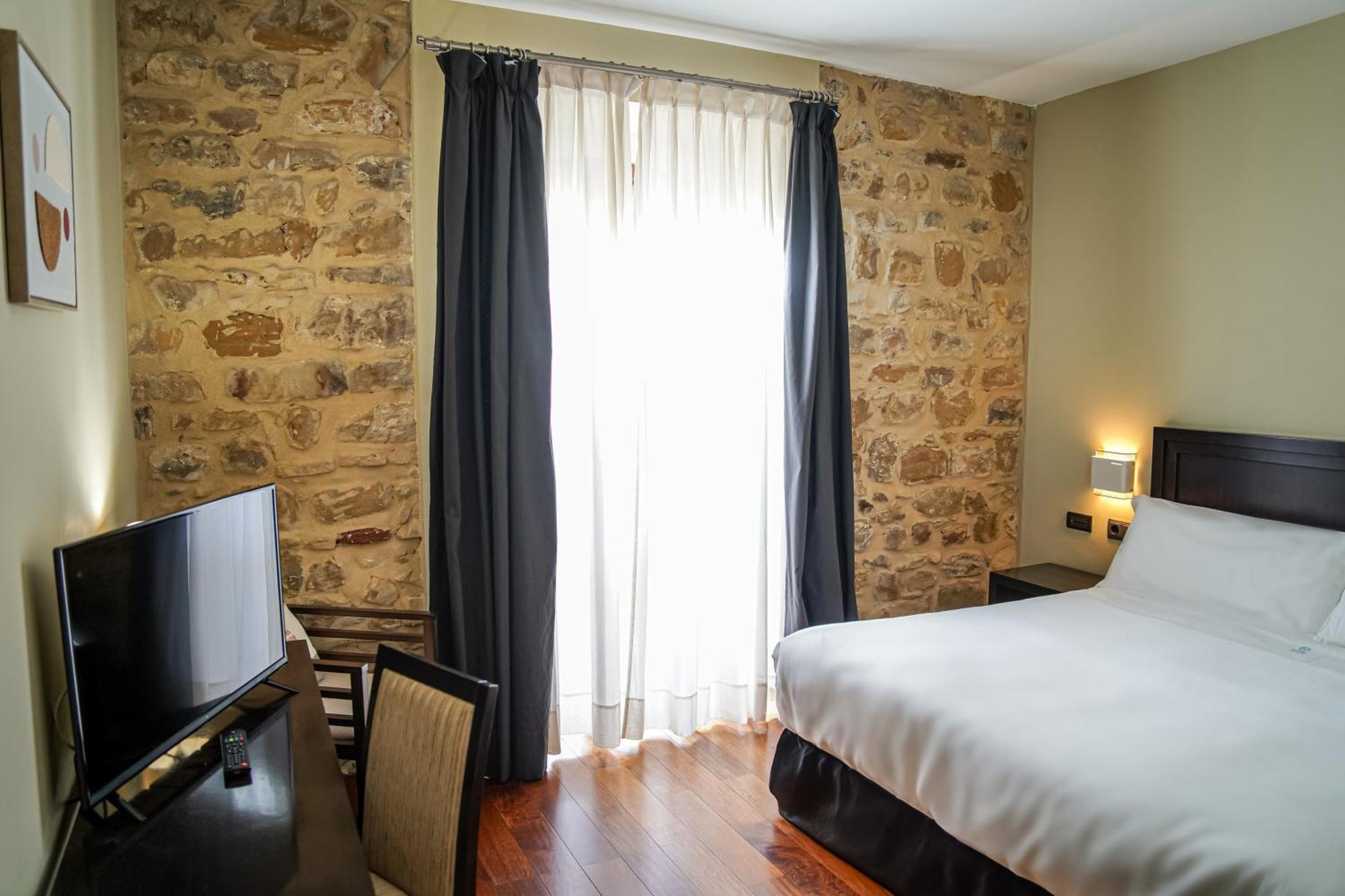 Hotel Baeza Monumental By Eme Hoteles エクステリア 写真